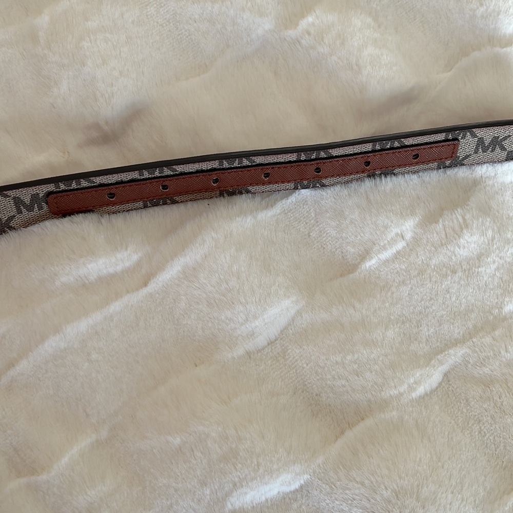 Michael Kors Womens Reversible Belt - Picture 6 of 7